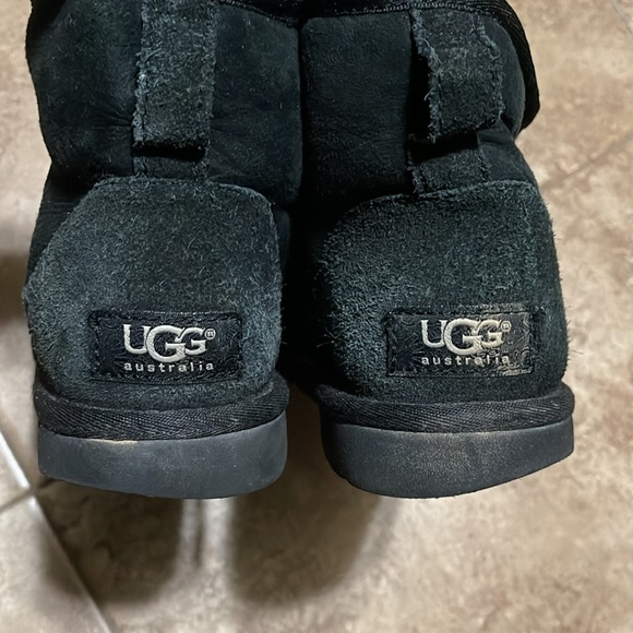 UGG Classic Mini Black Boots - Picture 3 of 9